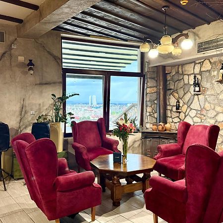 Villa Eleni Apartments Скопье Экстерьер фото