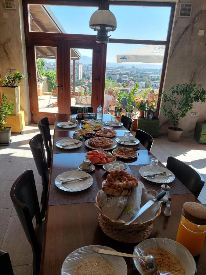 Villa Eleni Apartments Скопье Экстерьер фото