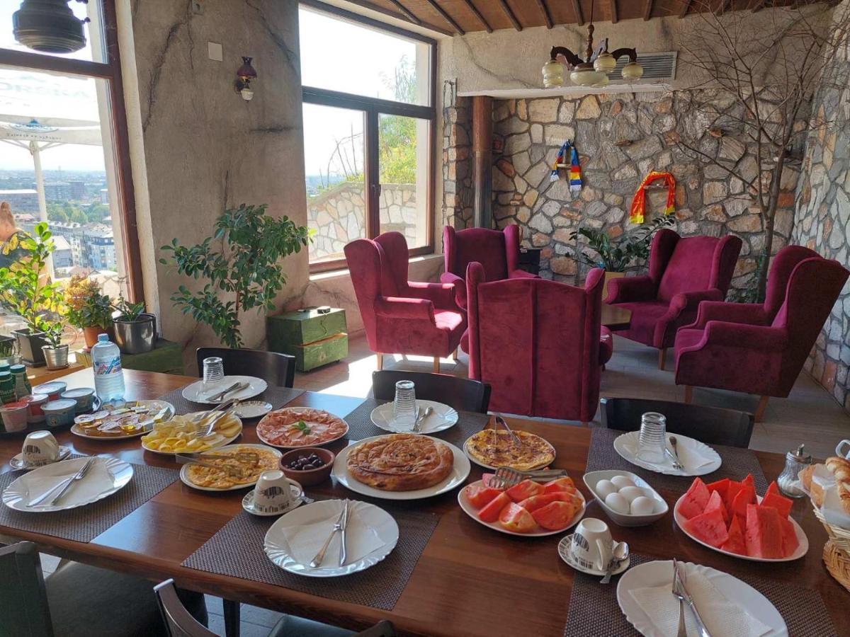 Villa Eleni Apartments Скопье Экстерьер фото
