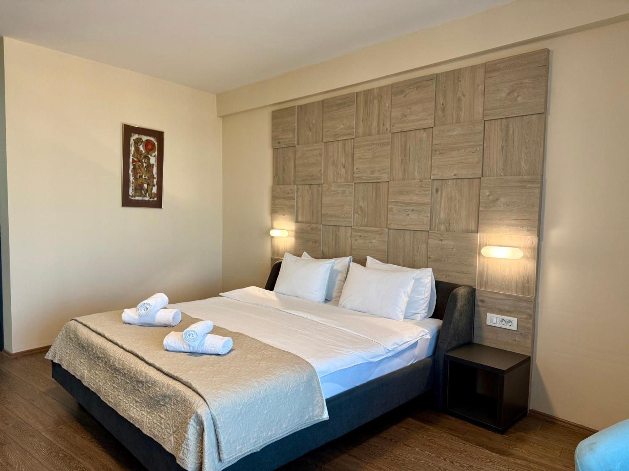 Villa Eleni Apartments Скопье Экстерьер фото