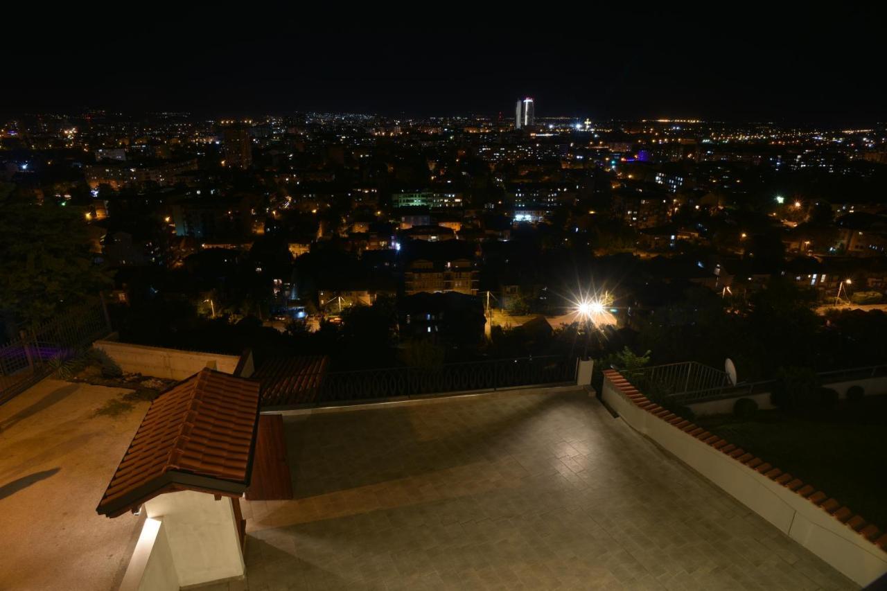 Villa Eleni Apartments Скопье Экстерьер фото